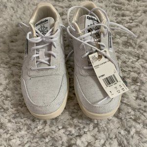Reebok Club Memt Sneaker/Tennis, Size 7, NWT